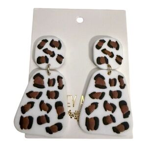 Kinsley Armelle Earrings